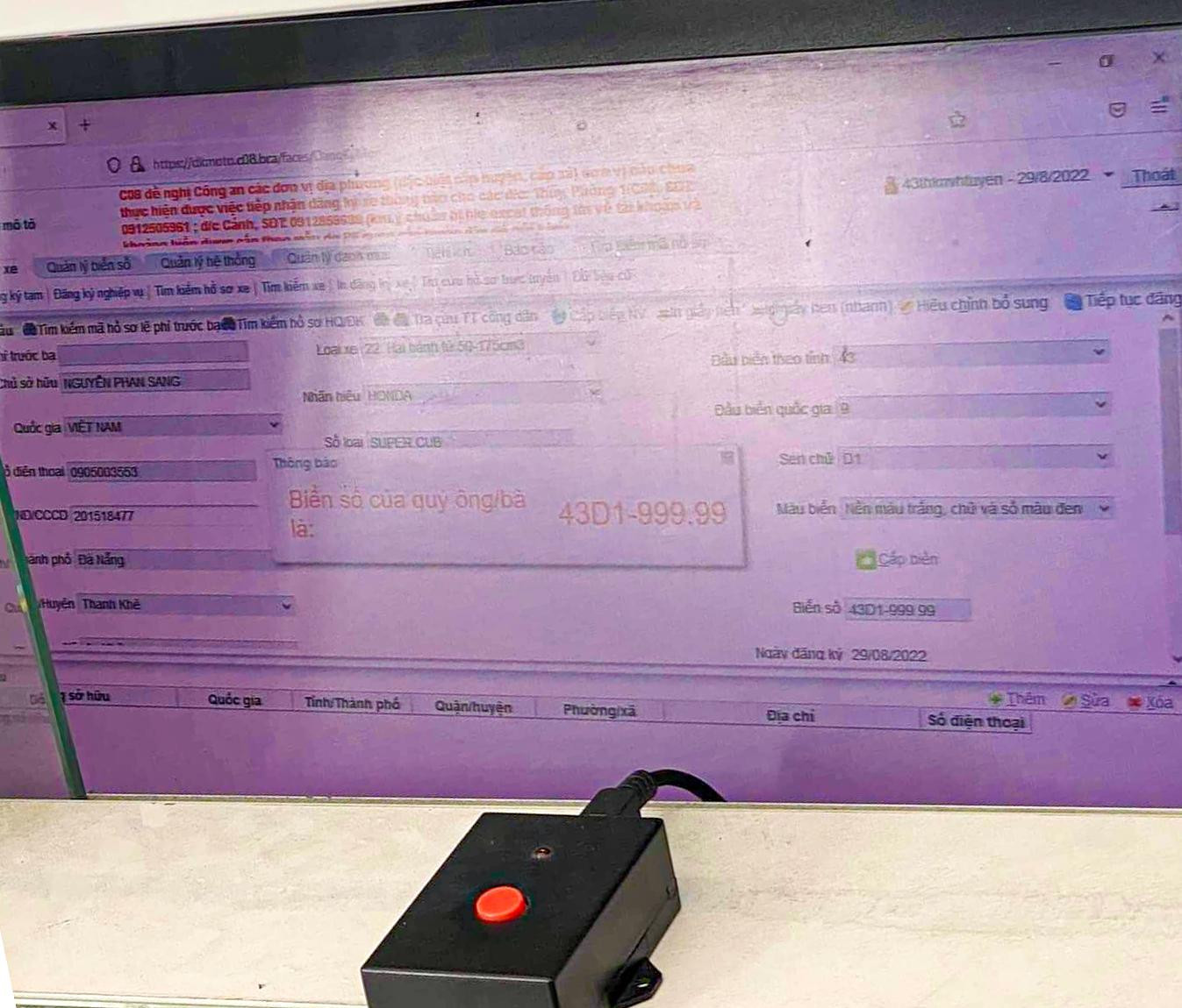 Màn hình hiện kết quả bấm trúng số ngũ quý 999.99 của anh Sang.