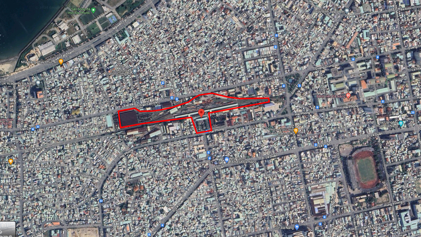 Ga Đà Nẵng nằm ở khu vực trung tâm TP. Đà Nẵng