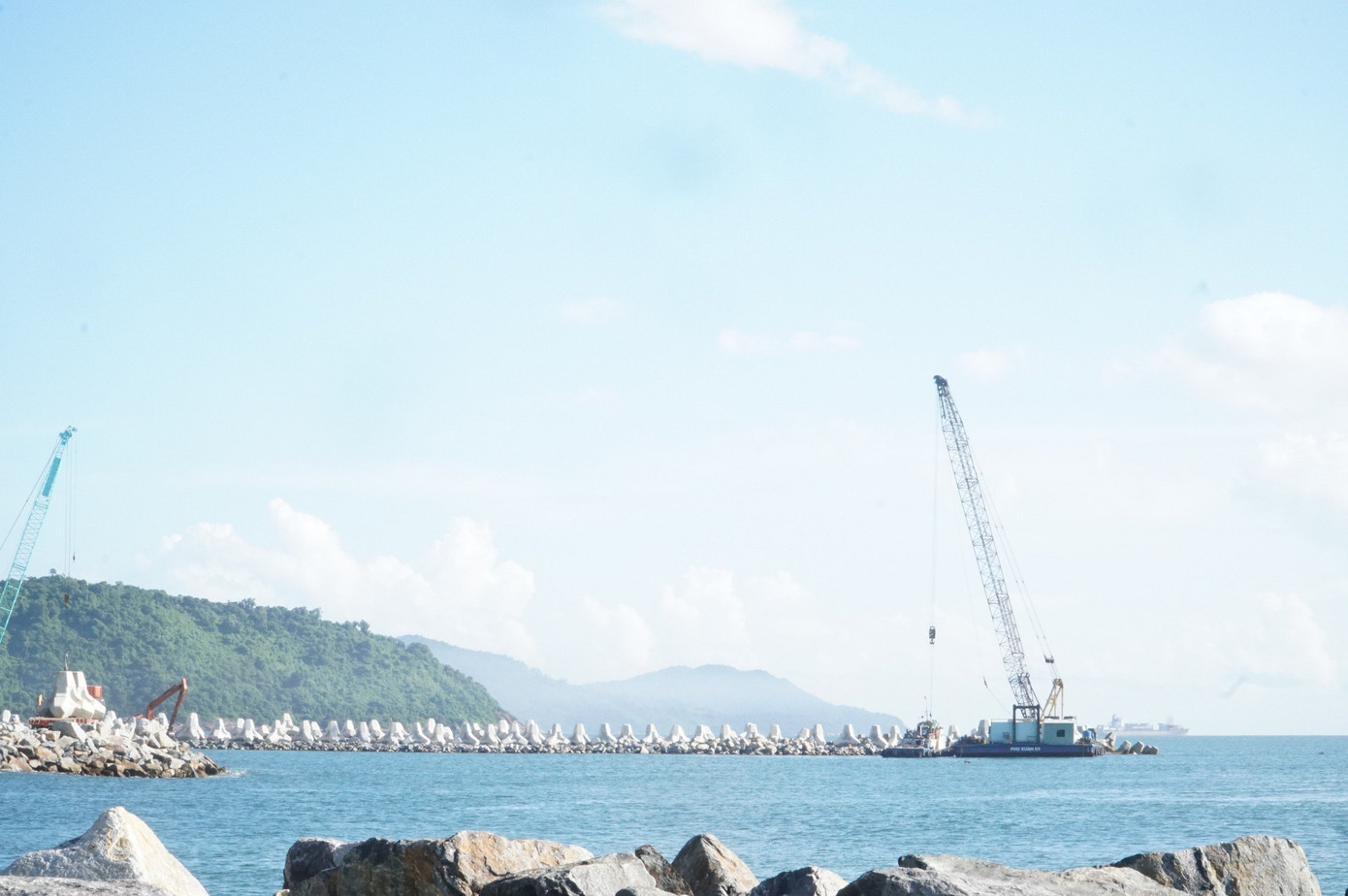 Sau khi hoàn thành cảng Liên Chiểu sẽ là cảng biển nước sâu làm cửa ngõ không chỉ của Đà Nẵng mà của cả khu vực miền Trung để vươn ra thế giới.