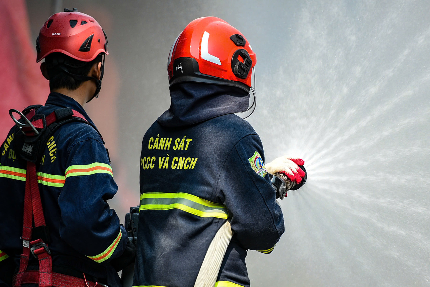 Tất cả hoạt động diễn ra đúng quy trình, bảo đảm an toàn cho lực lượng tham gia và du khách xung quanh. Tất cả hoạt động diễn ra đúng quy trình, bảo đảm an toàn cho lực lượng tham gia và du khách xung quanh.