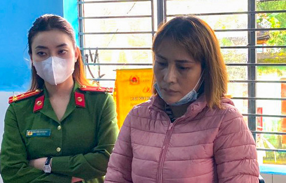 Đặng Ngọc Hoàng Trang tại cơ quan công an.