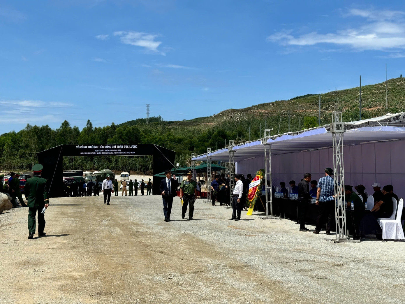 Khu vực núi Dông Bồ công tác chuẩn bị cho lễ an táng đã hoàn thành.