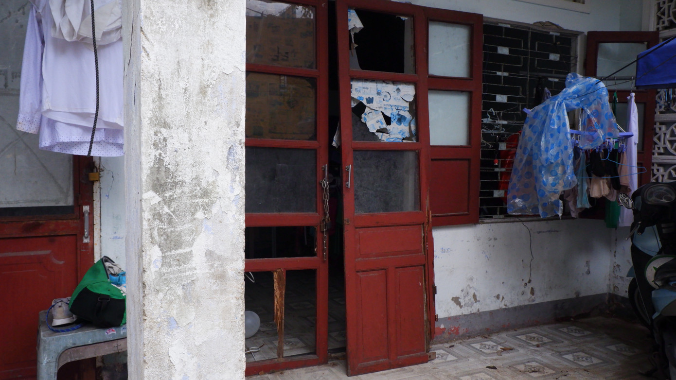 Dự án Khu đất thương mại dịch vụ quy hoạch treo nhiều năm khiến nhiều nhà cửa xuống cấp, hư hỏng, không thể sửa chữa.