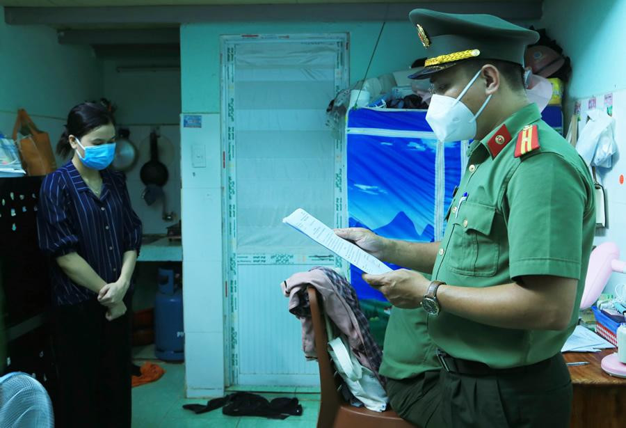 Thực hiện lệnh bắt đối với Phạm Thị Phúc.