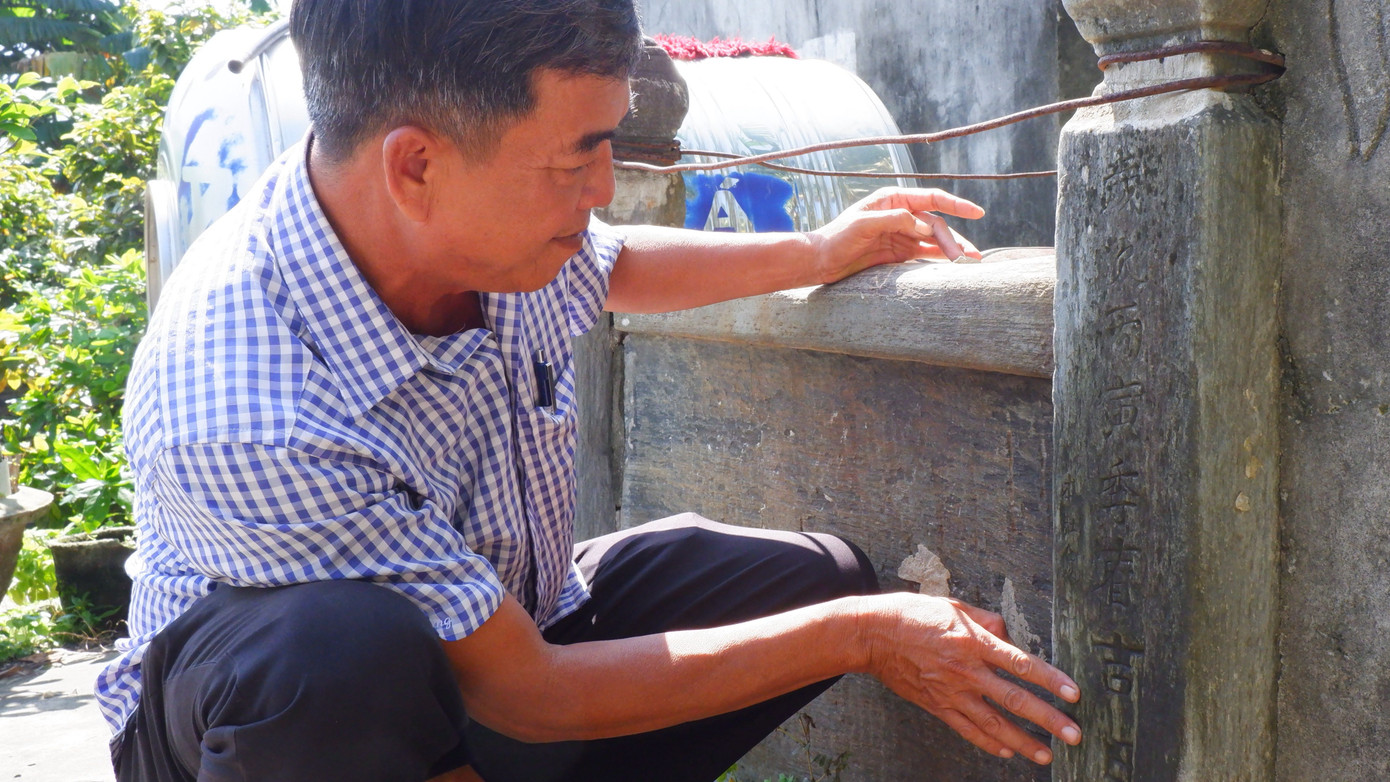 Giếng Chăm cổ ở làng Trung Sơn. Giếng Chăm cổ ở làng Trung Sơn.