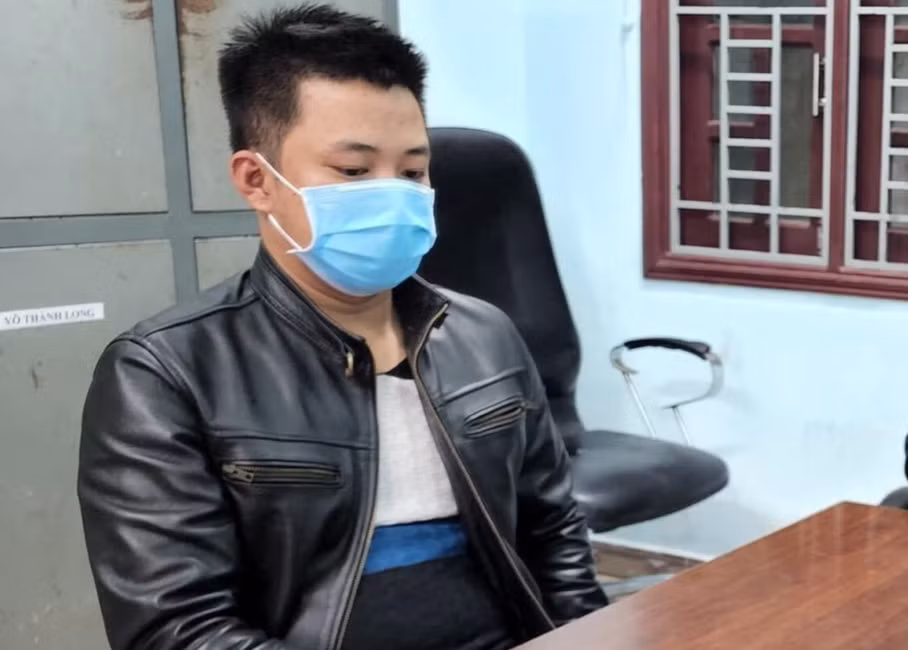 Đối tượng Phạm Ngọc Duy Thy tại cơ quan công an. Đối tượng Phạm Ngọc Duy Thy tại cơ quan công an.
