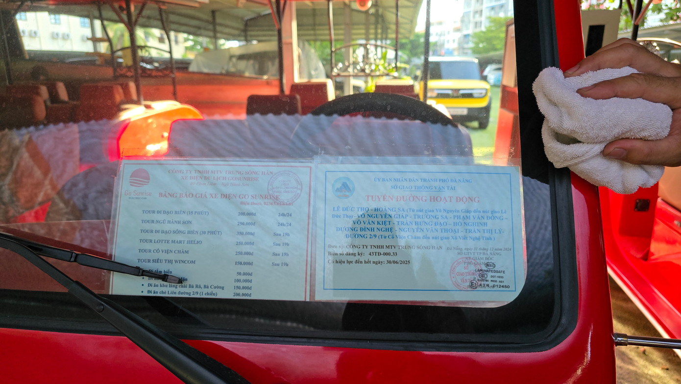 Các doanh nghiệp mong muốn thành phố tạo điều kiện cho phép xe chở người 4 bánh có gắn động cơ tiếp tục hoạt động trên địa bàn trong điều kiện phù hợp về tuyến đường, thời gian và phạm vi hoạt động, không gây ảnh hưởng đến việc lưu thông của các loại phương tiện khác. Đại diện các doanh nghiệp cũng cho hay, tình trạng của xe điện 4 bánh tại Đà Nẵng không phải là trường hợp cá biệt. Ở các địa phương có du lịch phát triển như TPHCM, Đà Lạt (Lâm Đồng) hay gần hơn là TP. Hội An (Quảng Nam), các phương tiện xe điện 4 bánh vẫn được tạo điều kiện để hoạt động dù theo phương thức tạm thời.