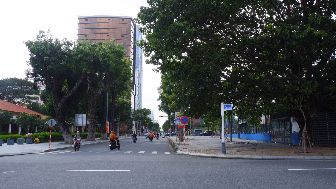 Ở khu A của quy hoạch có nhiều công trình, cơ quan đang tồn tại. Chính quyền thành phố đã đưa ra một số định hướng cho cuộc thi thiết kế.