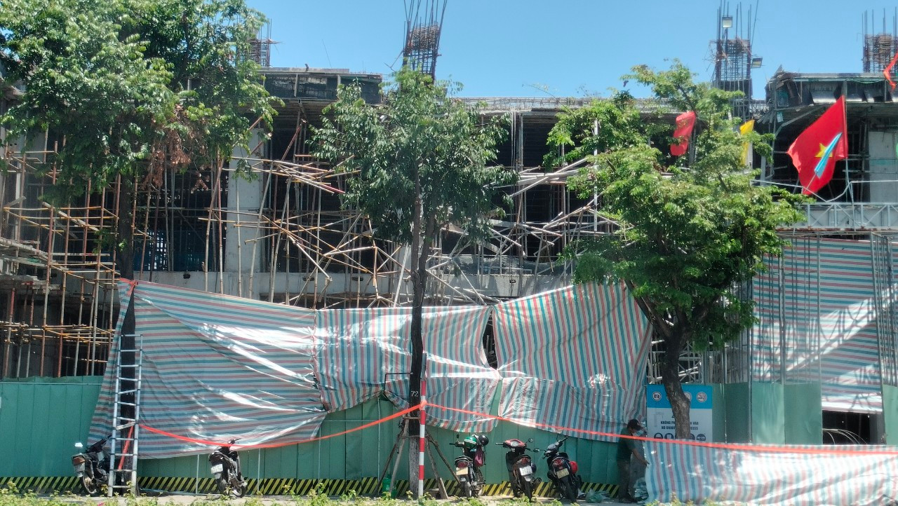 Dự án nằm ở vị trí đắc địa, ngay khu vực trung tâm TP Đà Nẵng, đối diện Công viên APEC.