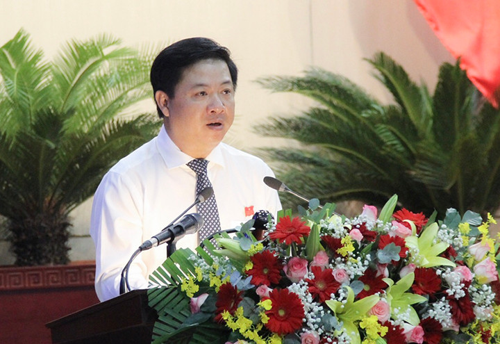 Ông Lương Nguyễn Minh Triết - Chủ tịch HĐND TP Đà Nẵng - phát biểu khai mạc kỳ họp. Ông Lương Nguyễn Minh Triết - Chủ tịch HĐND TP Đà Nẵng - phát biểu khai mạc kỳ họp.