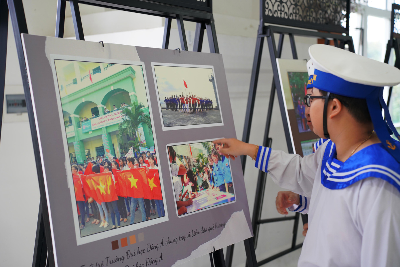 Triển lãm cũng giới thiệu hình ảnh của Thành Đoàn Đà Nẵng, Lữ đoàn 146, Bộ Tư lệnh Vùng 4 Hải quân, Bộ đội Biên phòng Đà Nẵng, Cảng Đà Nẵng, sinh viên Trường Đại học Đông Á, Đại học Kiến trúc. Đặc biệt, hình ảnh do các phóng viên tác nghiệp về biển đảo cũng được giới thiệu tại triển lãm lần này.