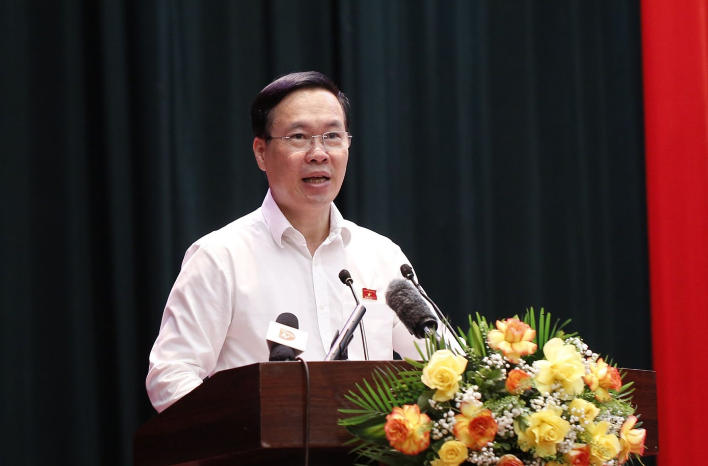 Chủ tịch nước Võ Văn Thưởng phát biểu tại buổi tiếp xúc cử tri. Ảnh: Nguyễn Thành Chủ tịch nước Võ Văn Thưởng phát biểu tại buổi tiếp xúc cử tri. Ảnh: Nguyễn Thành