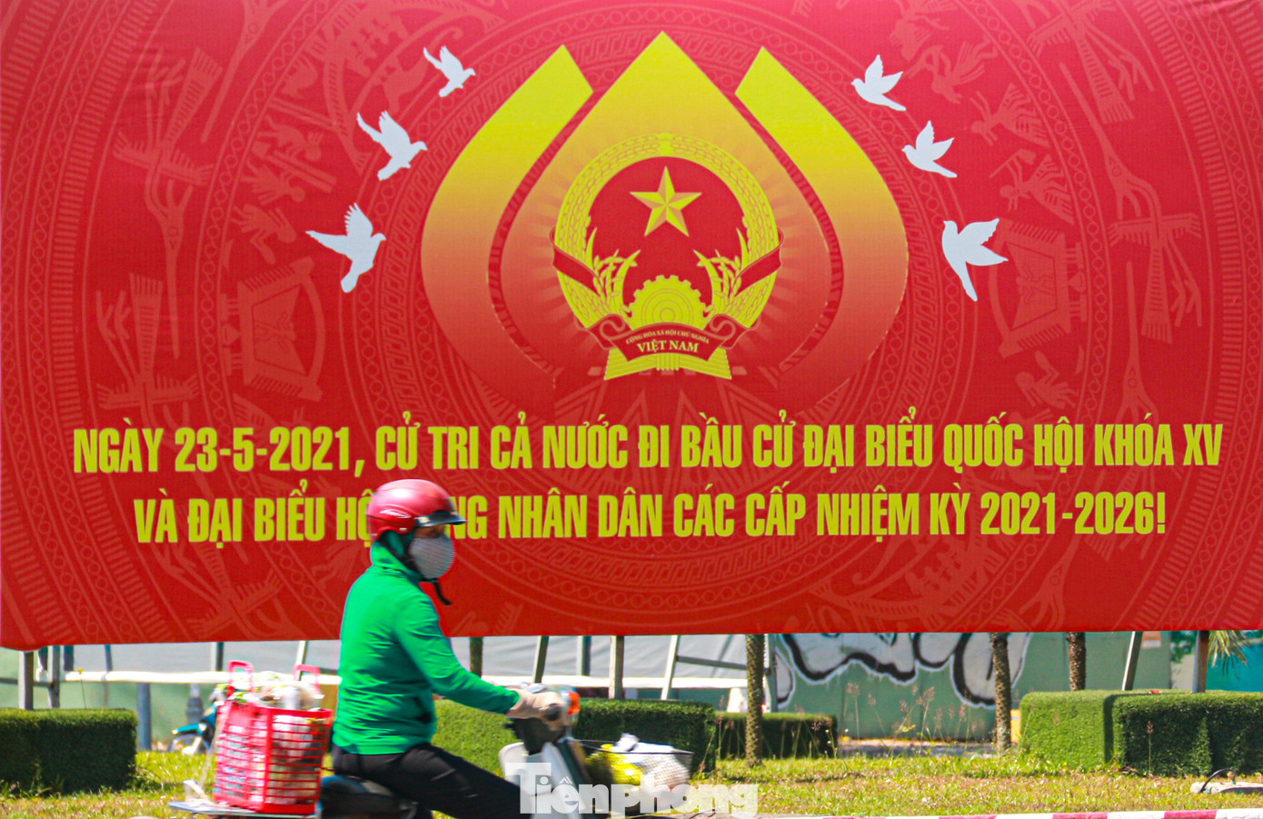 Đà Nẵng đã phát động đợt thi đua hướng đến tổ chức cuộc bầu cử bảo đảm dân chủ, đúng pháp luật, an toàn, tiết kiệm và thật sự trở thành Ngày hội của toàn dân.