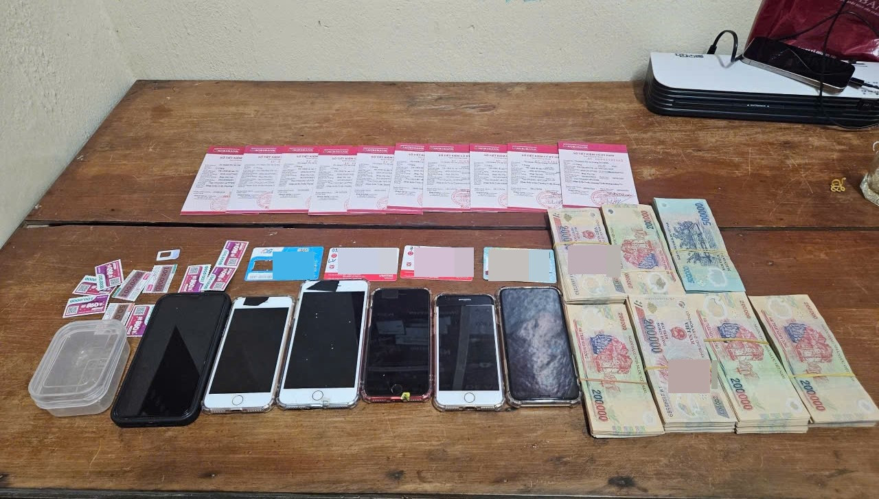 Một số tang vật được thu giữ.