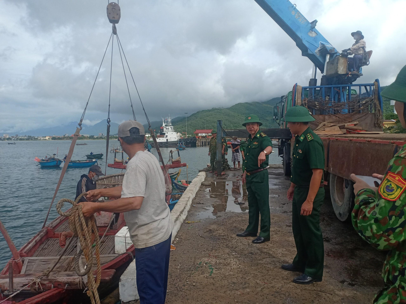 Tại buổi kiểm tra, Bộ trưởng Lê Minh Hoan lưu ý Đà Nẵng phải đảm bảo an toàn tính mạng, tài sản của người dân khi bão đổ bộ. Bộ trưởng cũng thống nhất và yêu cầu Đà Nẵng cương quyết không để ngư dân ở lại trên tàu, thuyền trước khi bão vào.