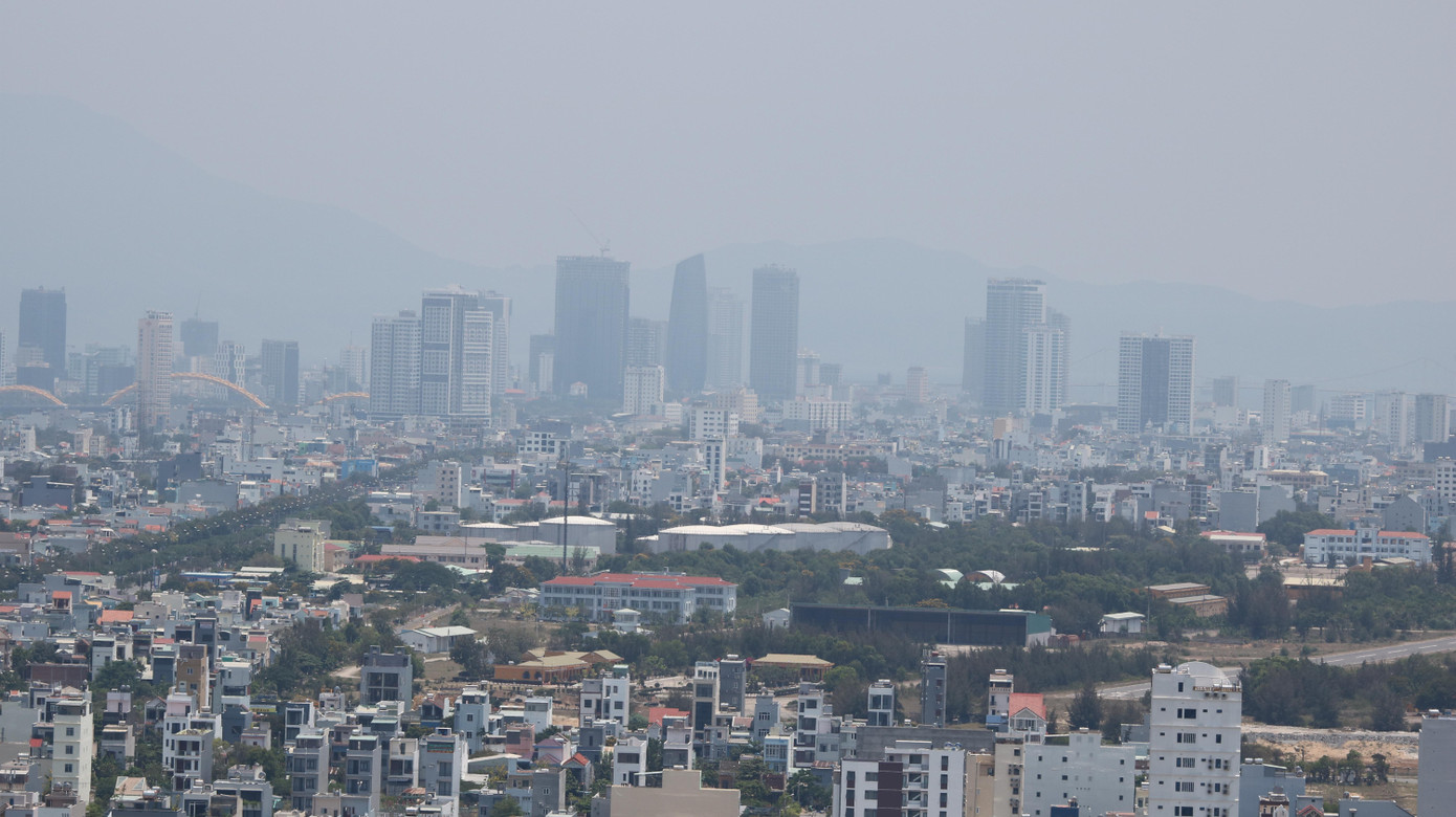 Một góc TP Đà Nẵng nhìn từ Ngũ Hành Sơn. Một góc TP Đà Nẵng nhìn từ Ngũ Hành Sơn.