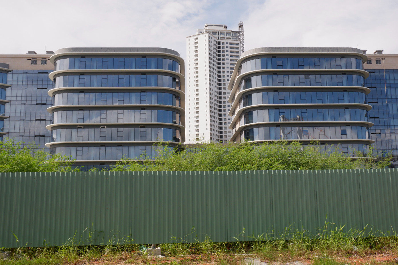 Dự án Công viên phần mềm số 2 vướng hành lang pháp lý để hoạt động là một điểm nghẽn của ngành công nghệ thông tin của thành phố. Lãnh đạo Sở TT&amp;TT TP. Đà Nẵng mong công trình sớm đi vào hoạt động, để tạo không gian phát triển, tránh lãng phí vì nhu cầu đăng ký sử dụng trong không gian để phát triển doanh nghiệp đã vượt khả năng cung ứng.