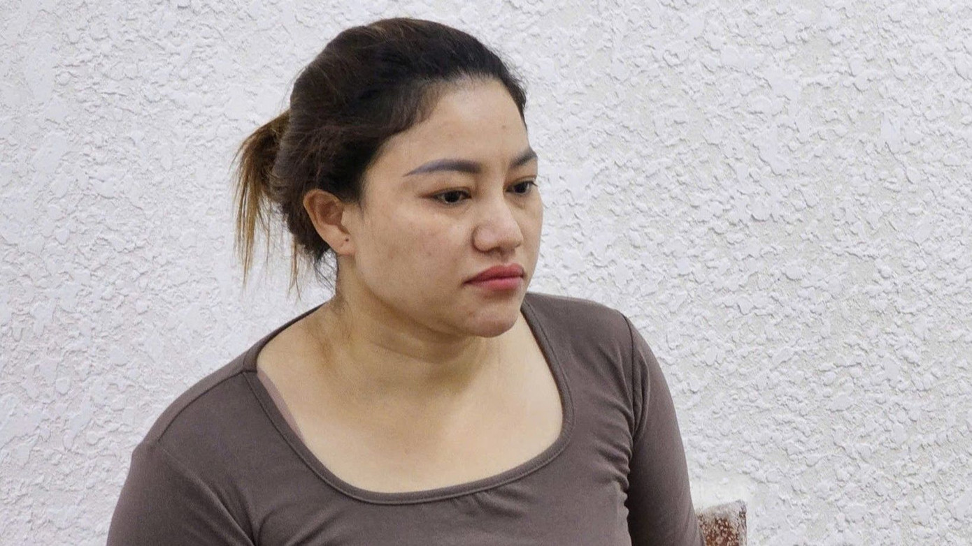 Hoàng Thị Ngọc Mai tại cơ quan công an.