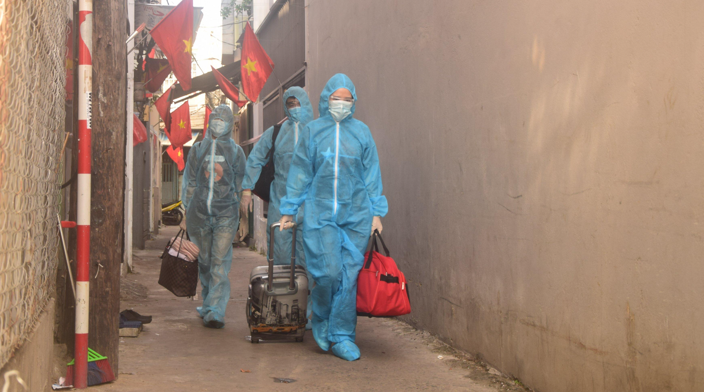 Đà Nẵng thực hiện giãn dân ở các kiệt hẻm có nguy cơ cao để ngăn ngừa dịch bệnh lây nhiễm. Đà Nẵng thực hiện giãn dân ở các kiệt hẻm có nguy cơ cao để ngăn ngừa dịch bệnh lây nhiễm.