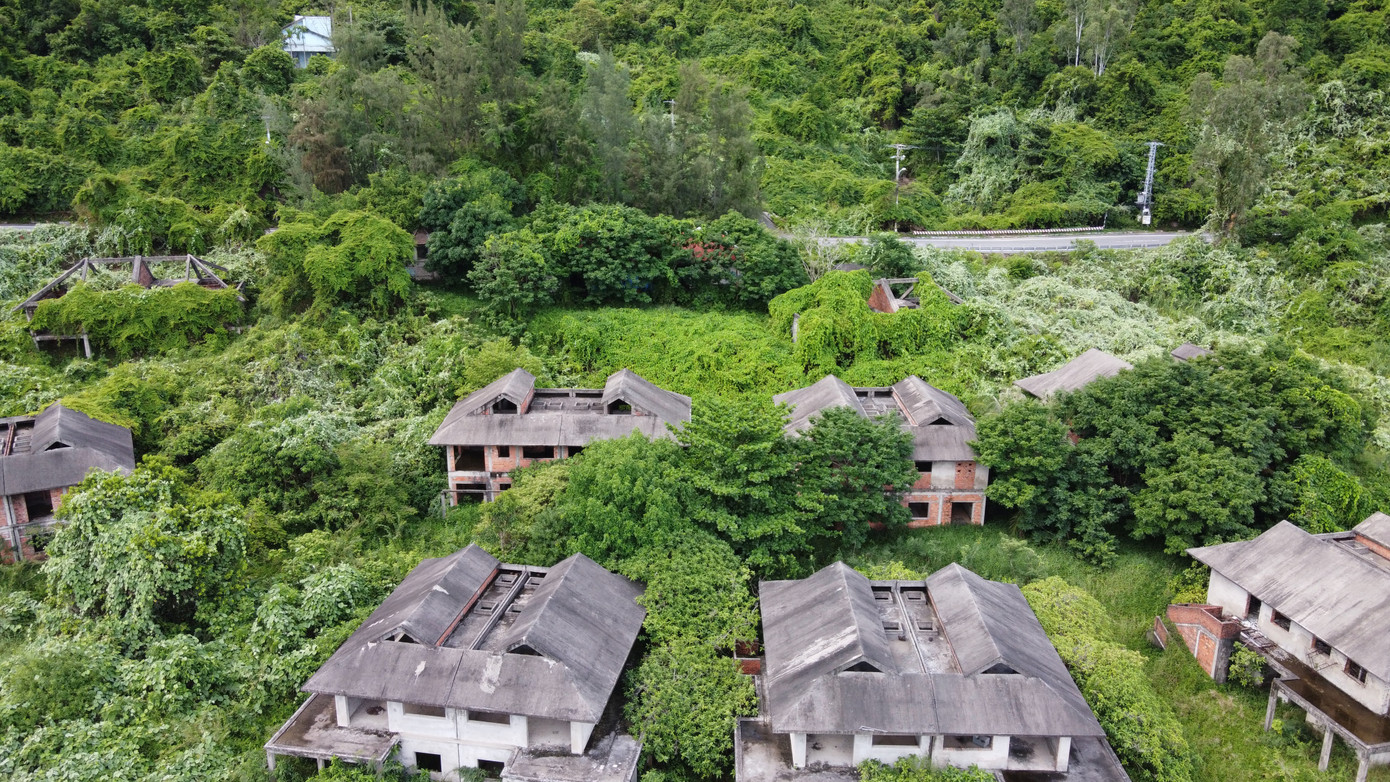 Năm 2020, UBND TP. Đà Nẵng giao Bộ Chỉ huy Quân sự TP chủ trì, phối hợp với các sở, ngành liên quan rà soát, hoàn chỉnh hồ sơ thẩm định về lĩnh vực quốc phòng đối với các dự án trên bán đảo Sơn Trà. Tuy nhiên, đến nay, số phận các dự án ở bán đảo Sơn Trà vẫn chưa có hồi kết.