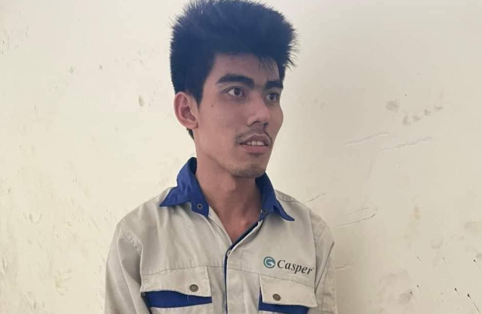 Nghi phạm Phúc tại cơ quan công an. Nghi phạm Phúc tại cơ quan công an.