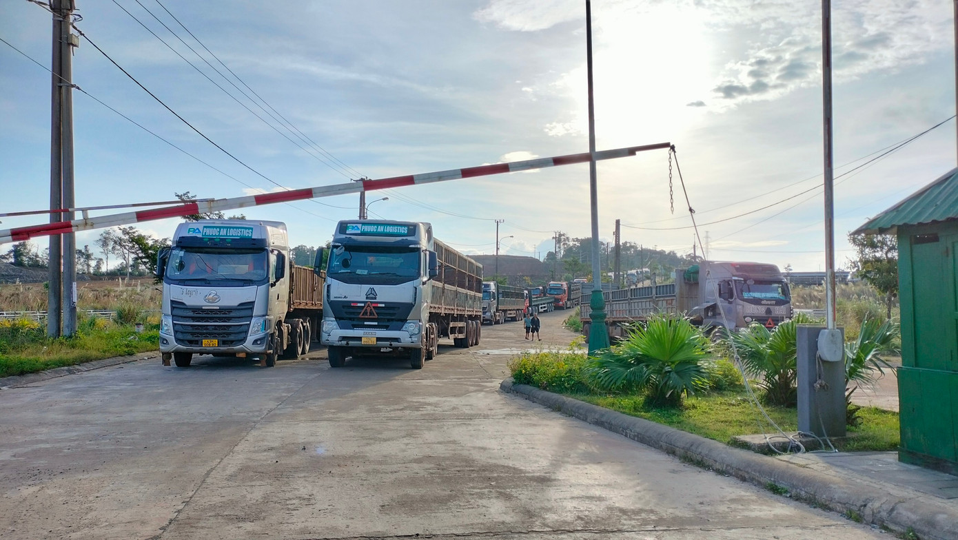 Theo phương án mà UBND tỉnh Quảng Nam kiến nghị, đề xuất, từ nay đến năm 2025 sẽ cần khoảng 730 tỷ đồng đầu tư mở rộng các đoạn hiện có tiêu chuẩn kỹ thuật thấp và nâng cấp một số đoạn xuống cấp. Từ năm 2026 - 2030 sẽ cần tiếp khoảng 2.000 tỷ đồng, đầu tư mở rộng toàn tuyến theo quy hoạch được duyệt và tiêu chuẩn hiện hành, đảm bảo xe container vận tải đi lại thuận lợi, an toàn.