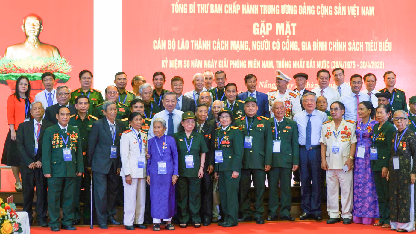Tổng Bí thư Tô Lâm với các đại biểu. Ảnh: Nguyễn Thành