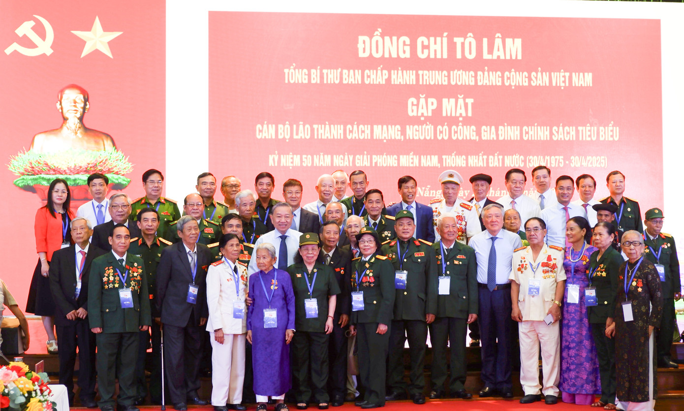 Tổng Bí thư Tô Lâm với các đại biểu. Ảnh: Nguyễn Thành