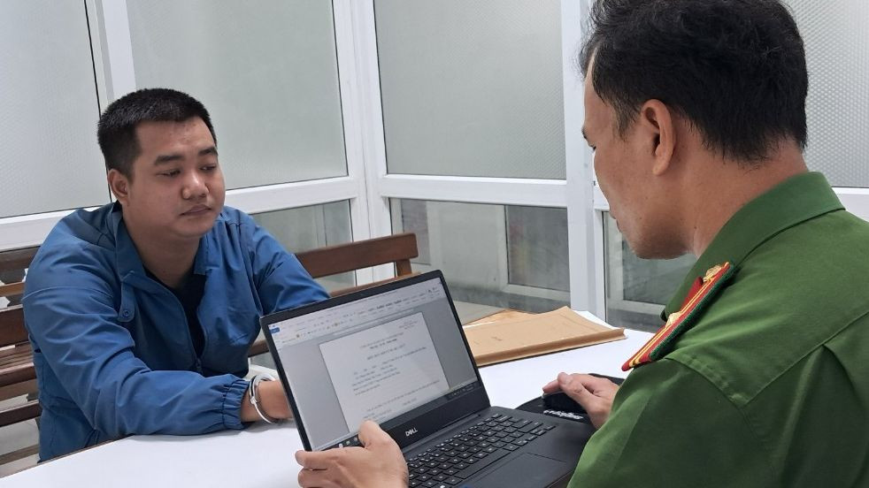 Đối tượng Trần Thanh Hải tại cơ quan công an.