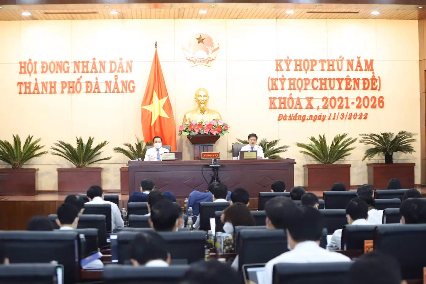 Quang cảnh kỳ họp.