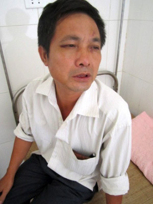 Ông Lê Văn Thanh, Phó chỉ huy quân sự phường Hàm Rồng vẫn một mực khẳng định, ông bị hành hung trên chiếu bạc