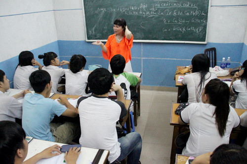 Lớp có khoảng 30 học viên theo học mỗi ca