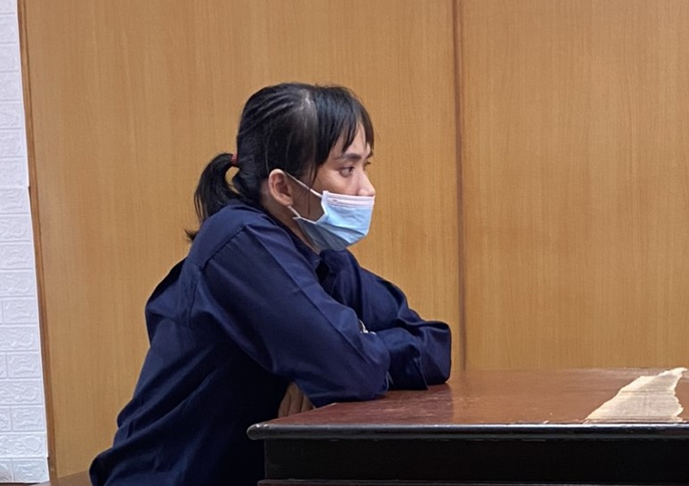 Cựu công an Nguyễn Thị Thu Hương vừa bị tòa án phạt 16 năm tù. Cựu công an Nguyễn Thị Thu Hương vừa bị tòa án phạt 16 năm tù.