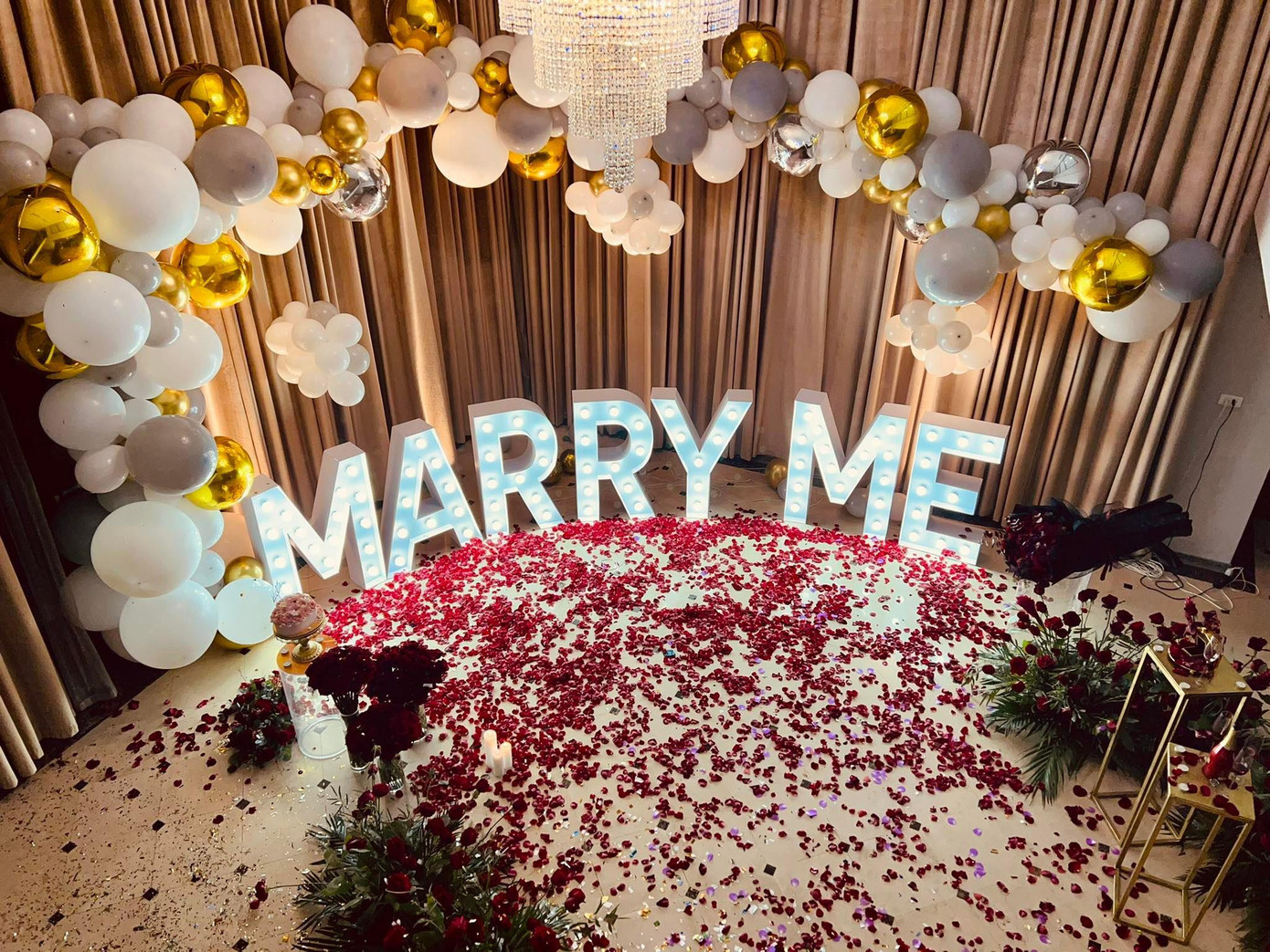 Không gian buổi lễ cầu hôn của MC Mai Phương.