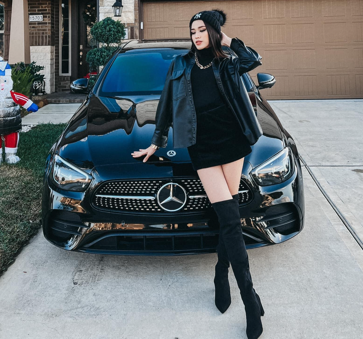 Hoa hậu Đỗ Thị Hà vẫn rất lạc quan dù mắc COVID-19. Hoa hậu Đỗ Thị Hà vẫn rất lạc quan dù mắc COVID-19.