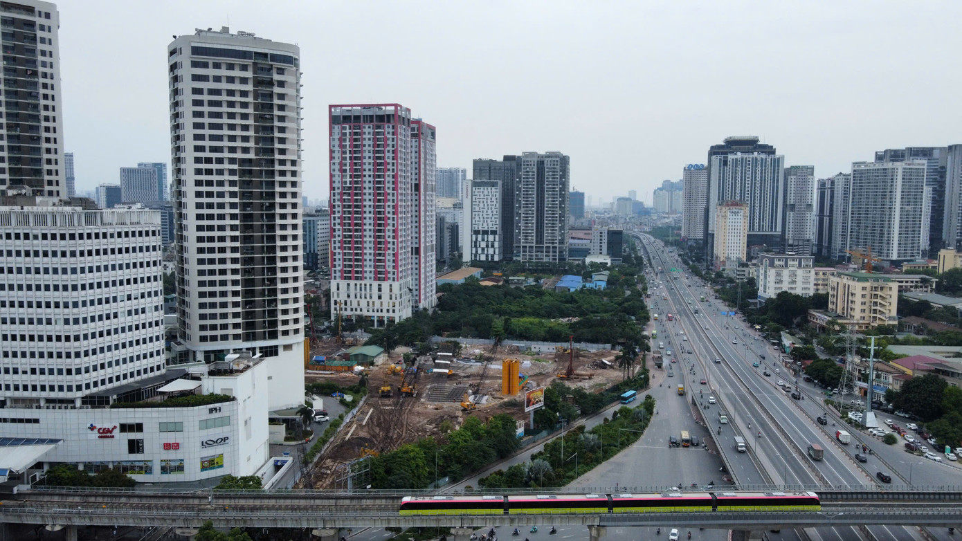 Theo chuyên gia, để kiến tạo một sân chơi bình đẳng, minh bạch và có năng lực nuôi dưỡng các doanh nghiệp tư nhân phát triển bền vững yêu cầu cấp bách đặt ra là cần một cuộc &quot;đại phẫu thể chế&quot;.