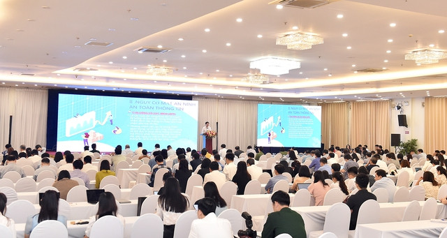 Toàn cảnh buổi hội thảo ngày 14/11