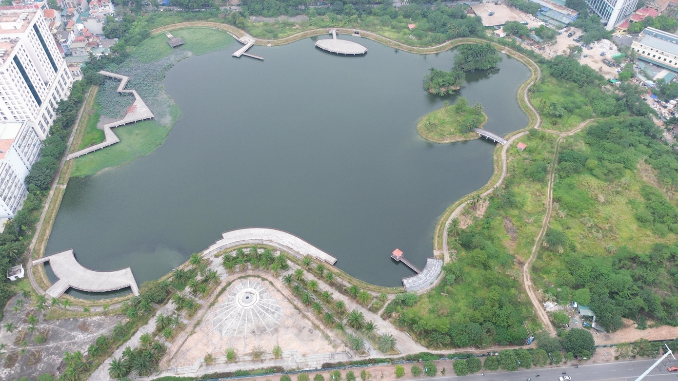 Dự án xây dựng Khu đô thị mới Phùng Khoang được UBND TP. Hà Nội phê duyệt tại Quyết định số 2580/QĐ-UBND ngày 15/12/2008, thuộc địa bàn huyện Từ Liêm (nay là quận Nam Từ Liêm) và quận Thanh Xuân.