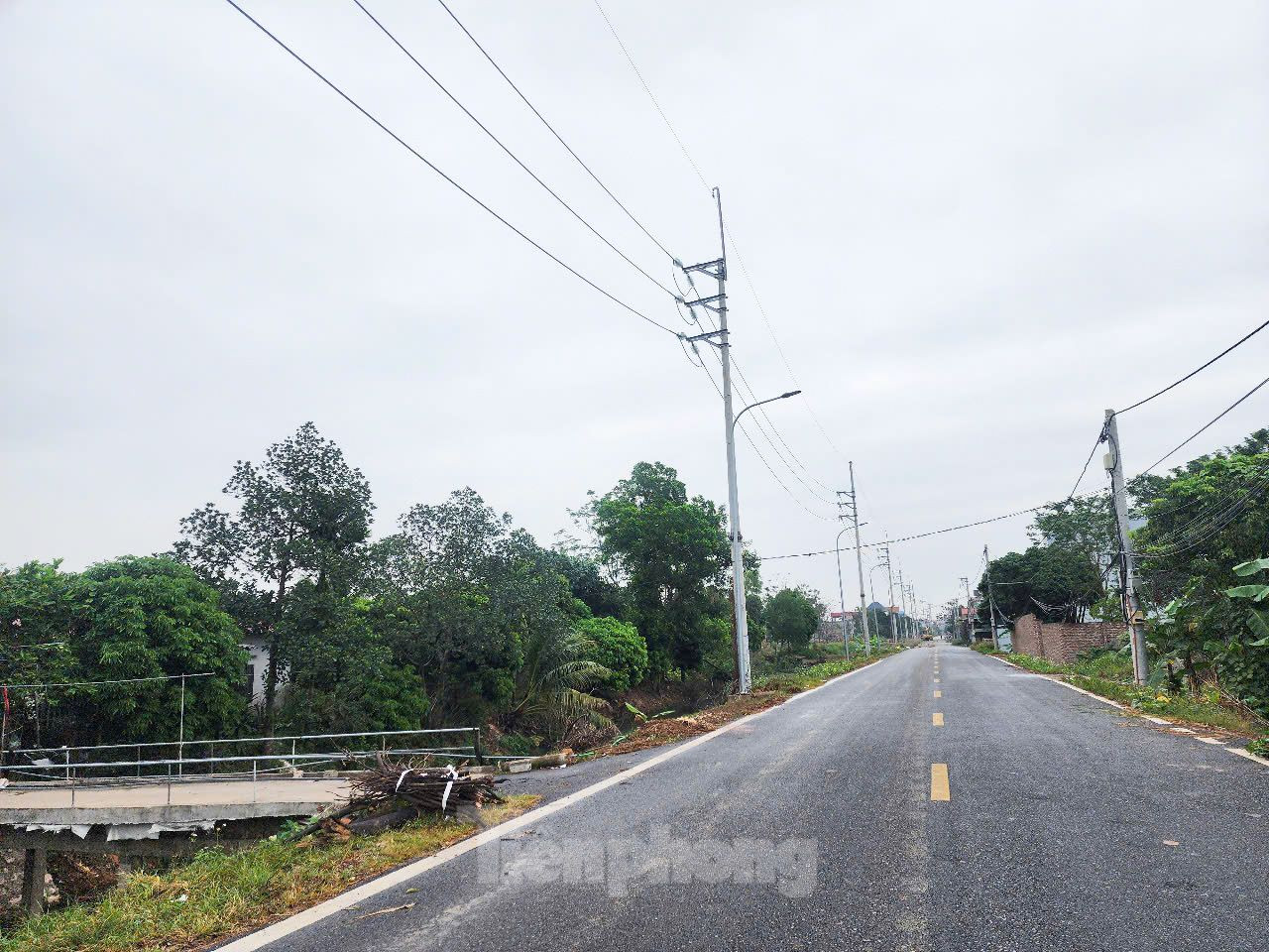 Một số đoạn chưa được cắm cọc tiêu