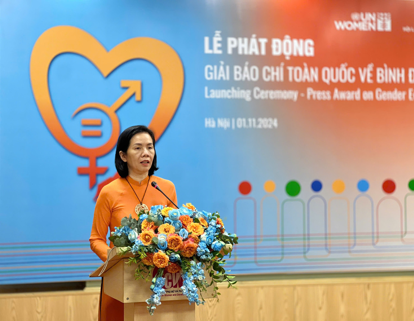 Bà Nguyễn Thị Minh Hương, Phó Chủ tịch Hội LHPN Việt Nam phát biểu tại buổi lễ Bà Nguyễn Thị Minh Hương, Phó Chủ tịch Hội LHPN Việt Nam phát biểu tại buổi lễ