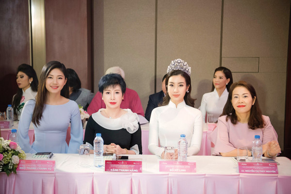 Chị Đặng Thanh Hằng - Ba mùa giữ vai trò Cố vấn sắc đẹp Hoa hậu ảnh 4