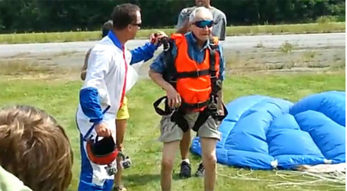 Lão ông Lester Slate - Ảnh chụp màn hình