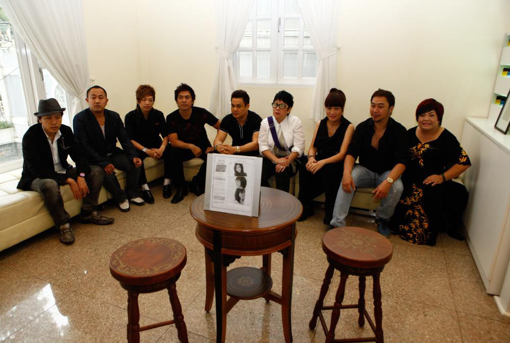 Các chuyên gia tạo mẫu tóc hàng đầu đã sẵn sàng 