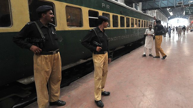 Lực lượng an ninh được tăng cường ngay sau khi vụ đánh bom xảy ra