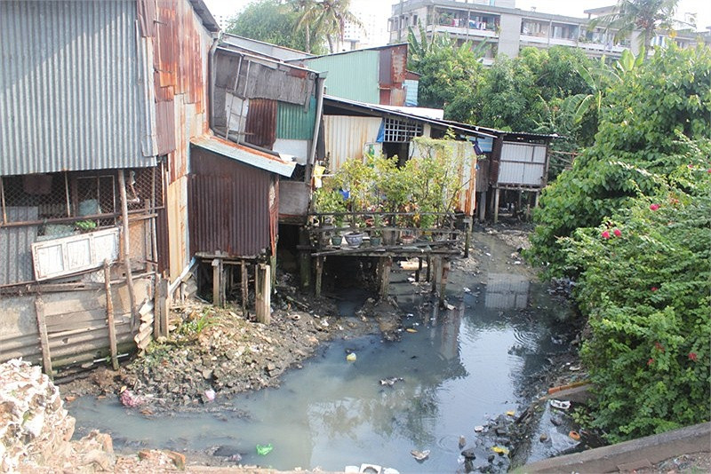 Quanh năm ngập ngụa trong rác rưới, ô nhiễm nặng nề