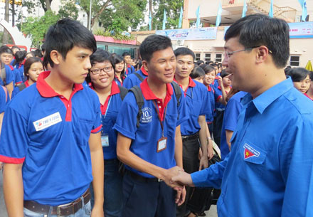 4000 sinh viên xuất quân tiếp sức mùa thi ảnh 3