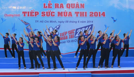 4000 sinh viên xuất quân tiếp sức mùa thi ảnh 6