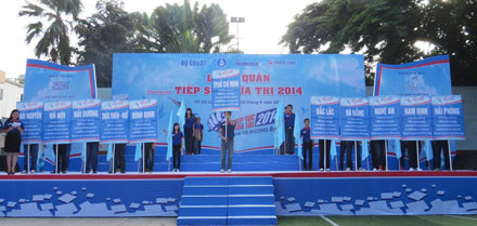 4000 sinh viên xuất quân tiếp sức mùa thi ảnh 5