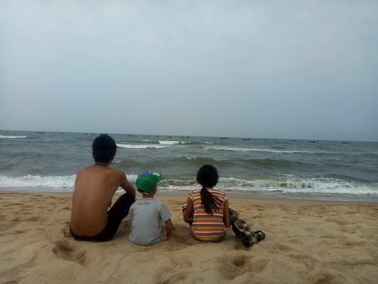 Chuyện về một làng chài thèm cá biển ảnh 2