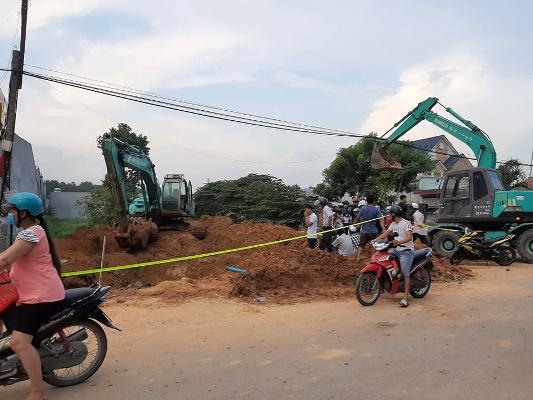 Làm cống thoát nước bên đường, một công nhân tử vong ảnh 1